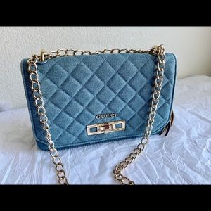 Guess crossbody handbag!